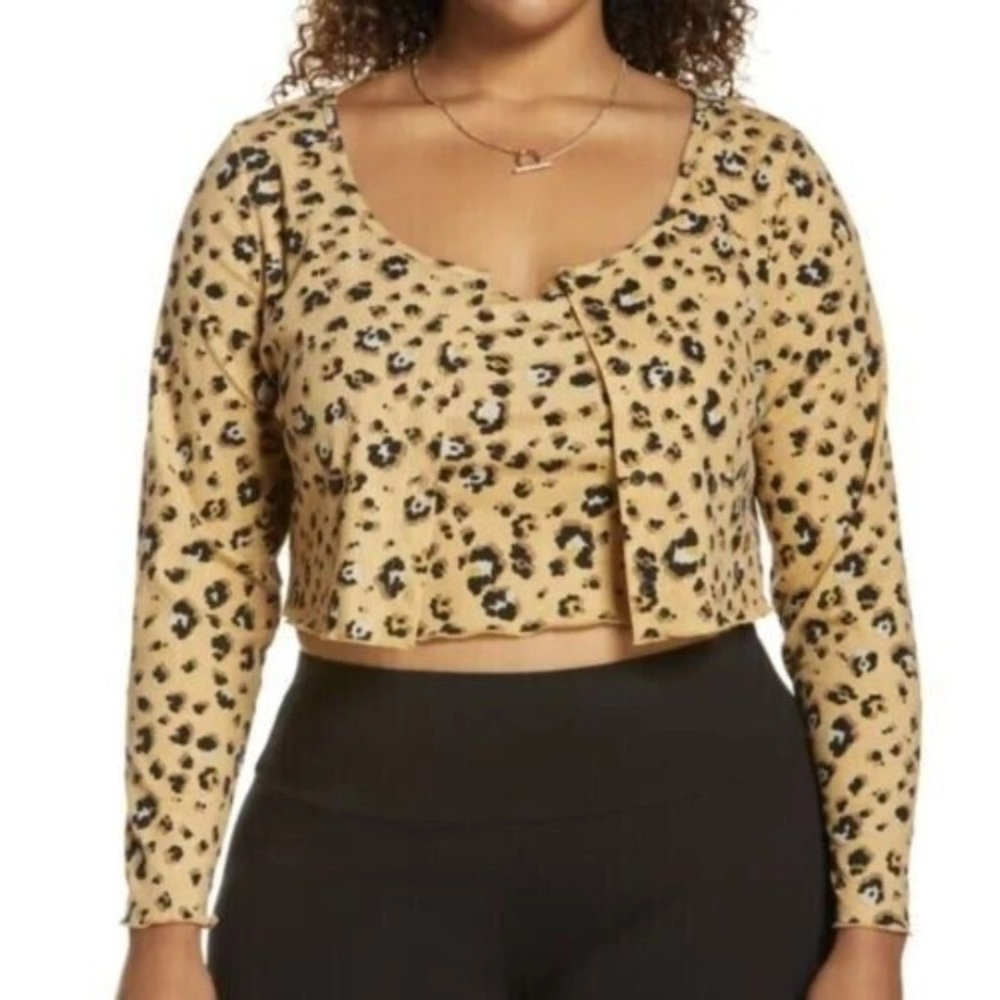 NWT BP Biege Nougat Leopard Crop Top Tank & Cardigan Attached Set Medium